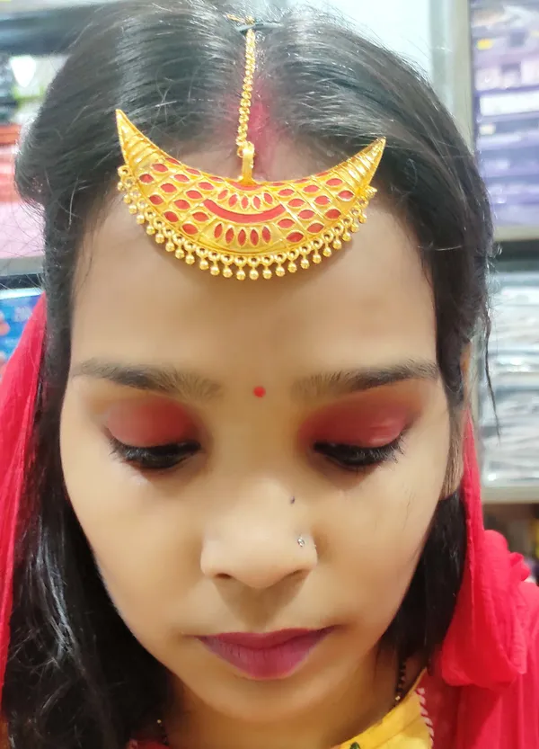 Assamese_Traditional_Copper_Gold_Plated_Red_Colour_Maang_Tikka_For_Women
